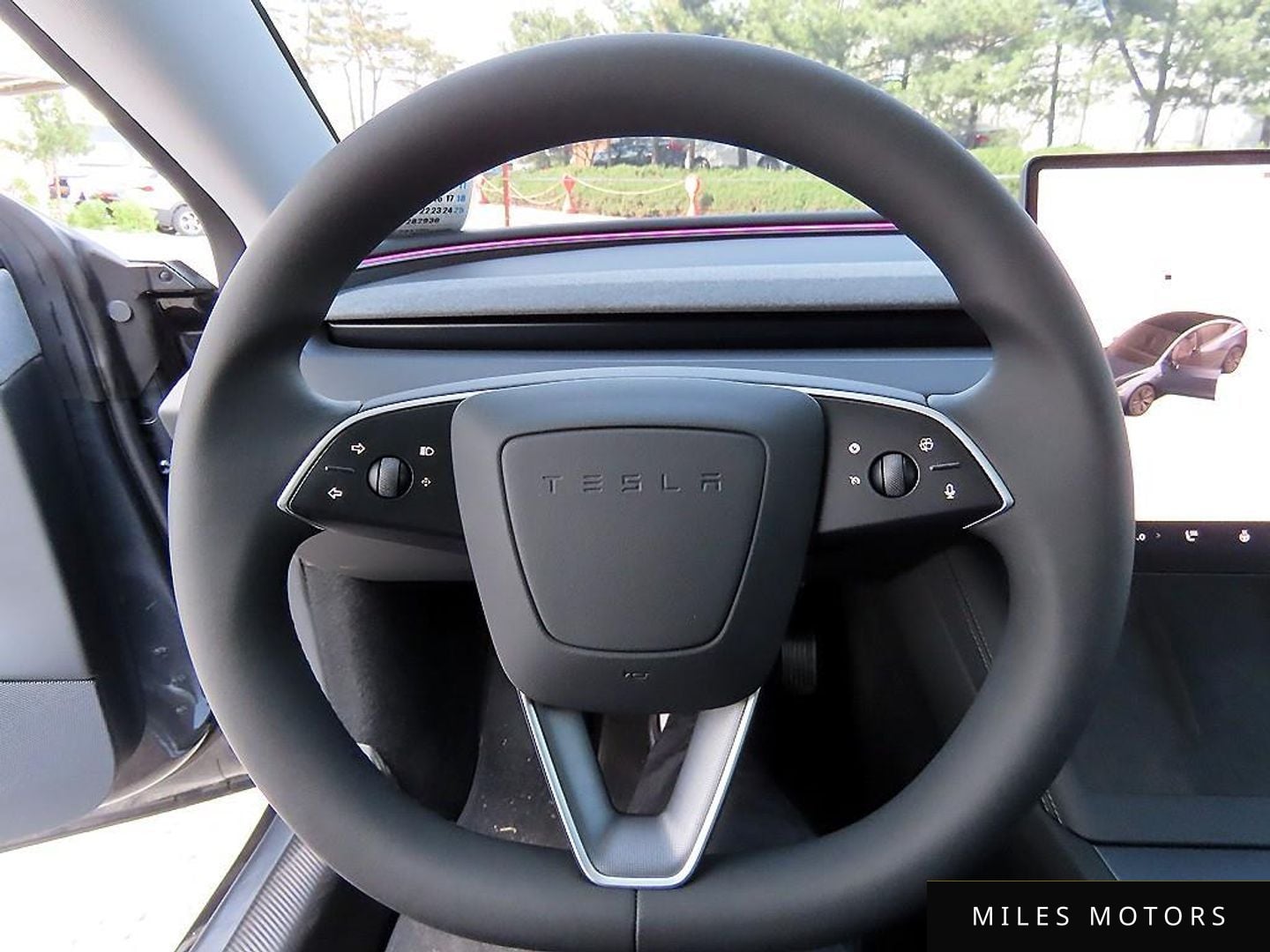 Tesla Model 3 2025 — миниатюра 8