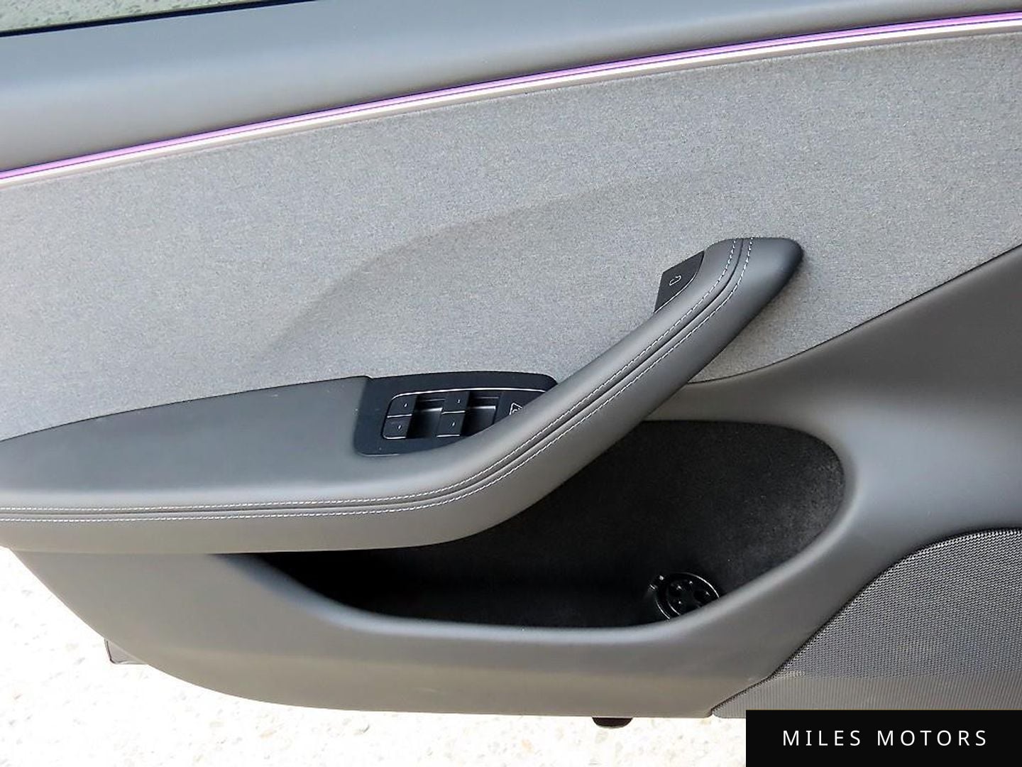 Tesla Model 3 2025 — миниатюра 10