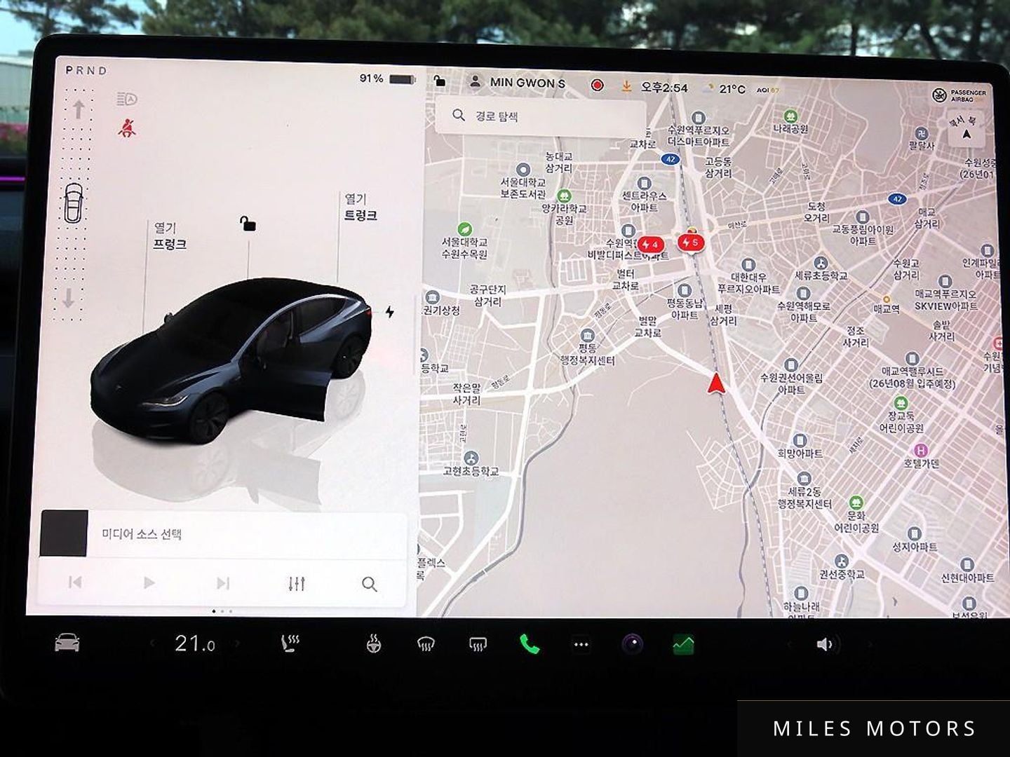 Tesla Model 3 2025 — миниатюра 11