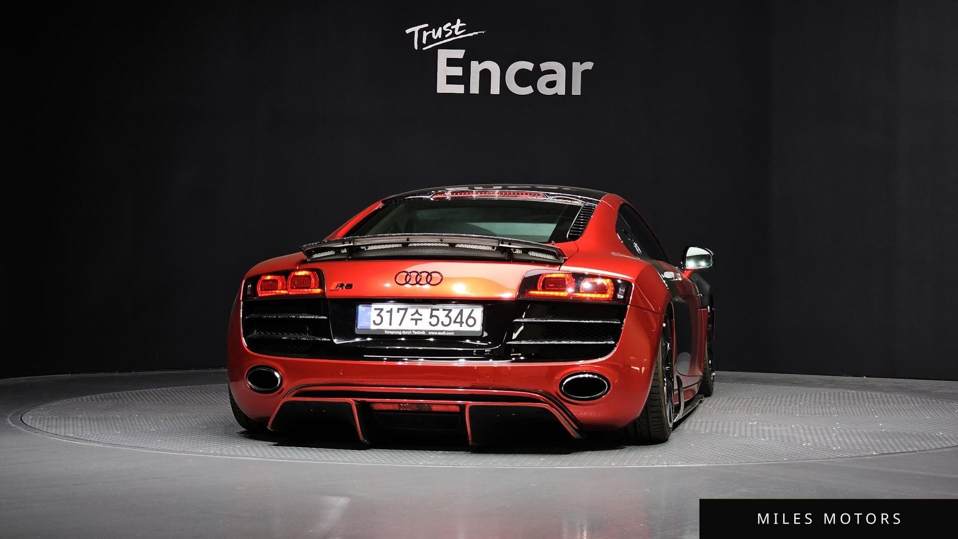 Audi R8 2010 — миниатюра 4