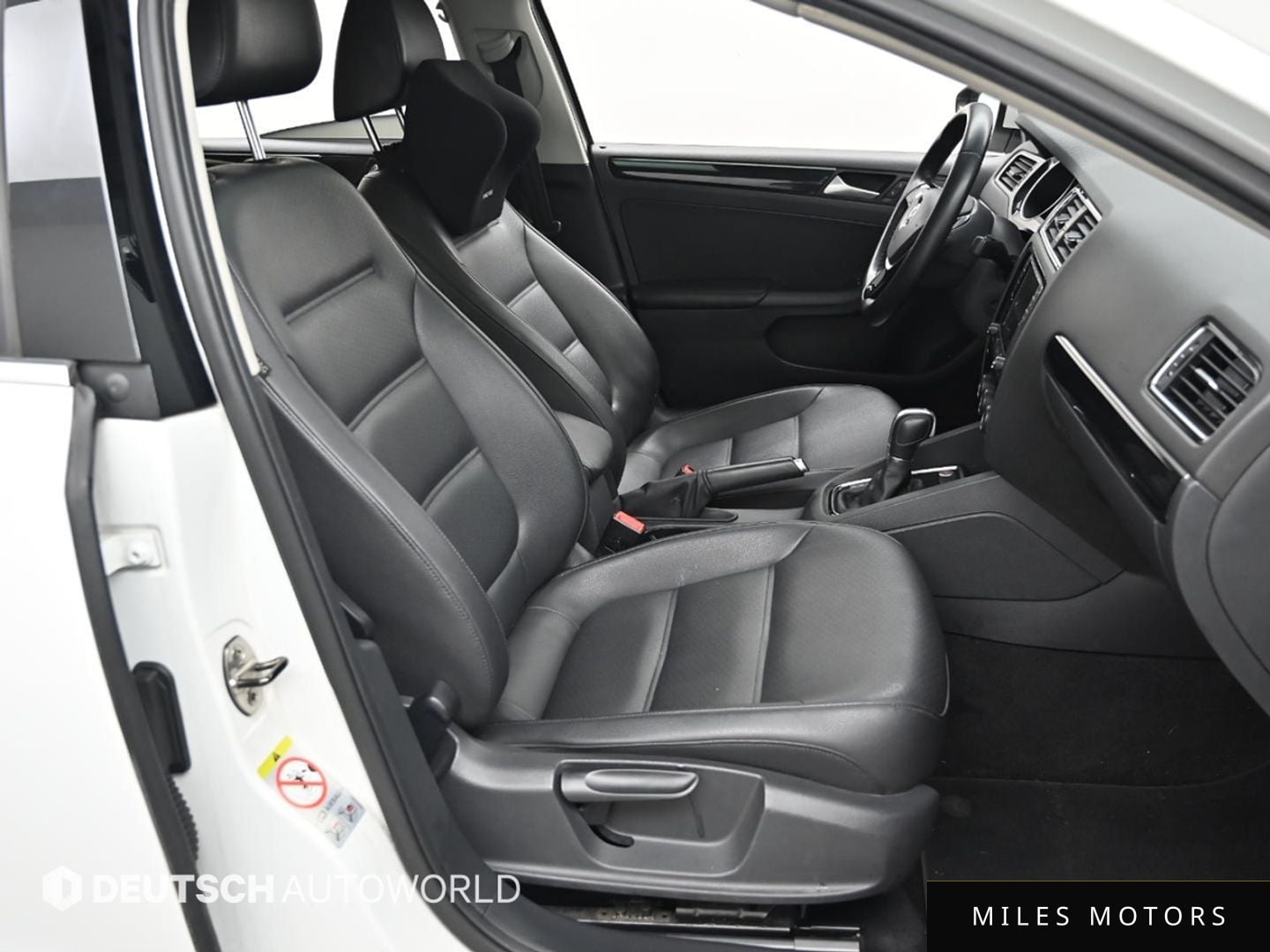 Volkswagen Jetta 2015 — миниатюра 10