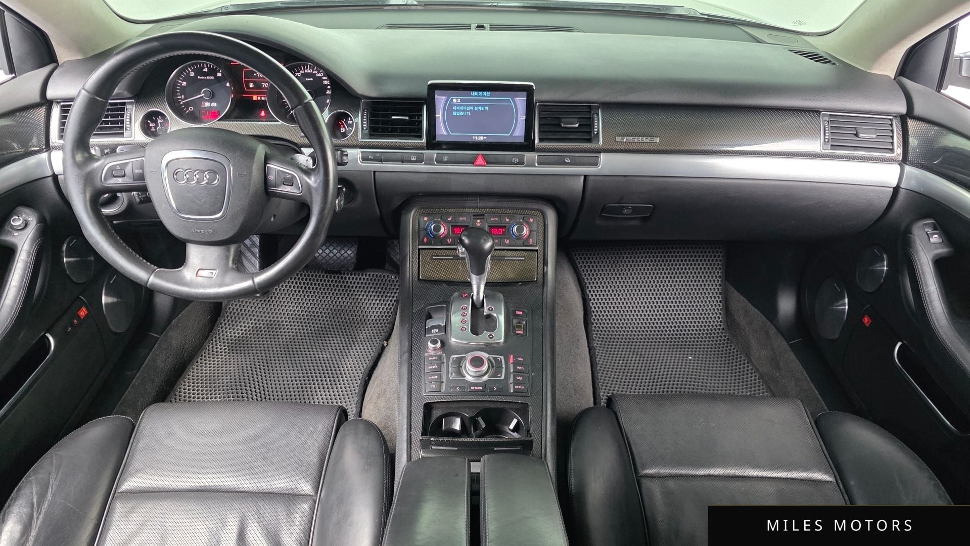 Audi S8 2008 — миниатюра 7