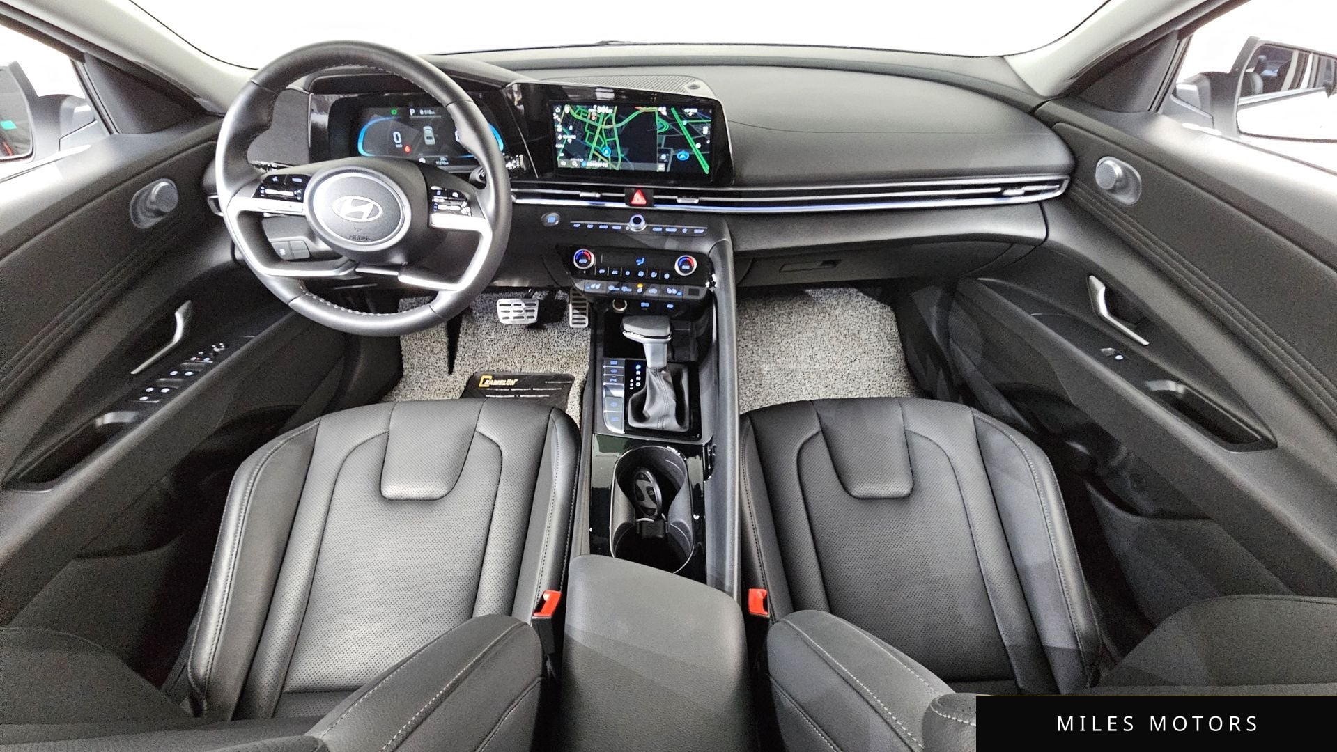 Hyundai AVANTE 2025 — миниатюра 10