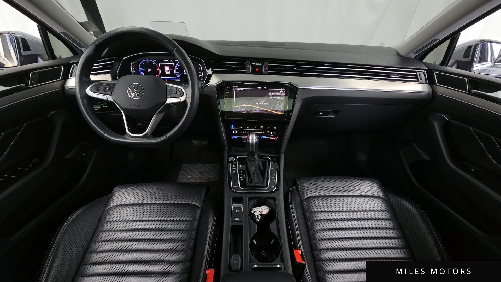 Volkswagen Passat 2022 — миниатюра 10