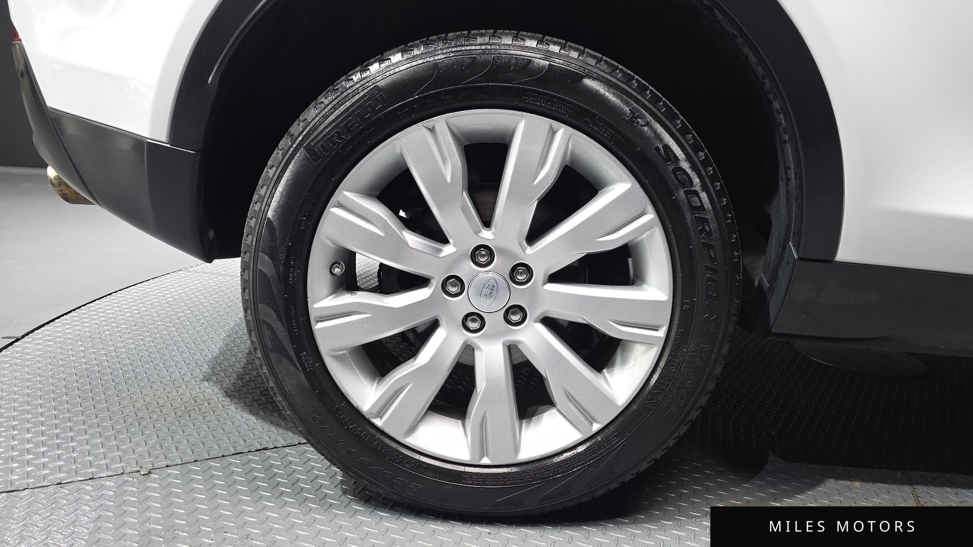 Land Rover Discovery Sport 2015 — миниатюра 5