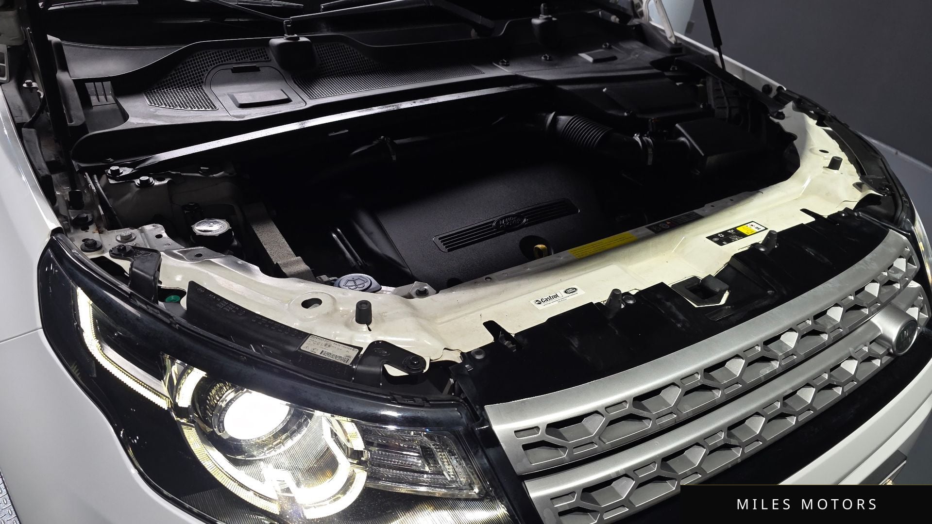 Land Rover Discovery Sport 2015 — миниатюра 6