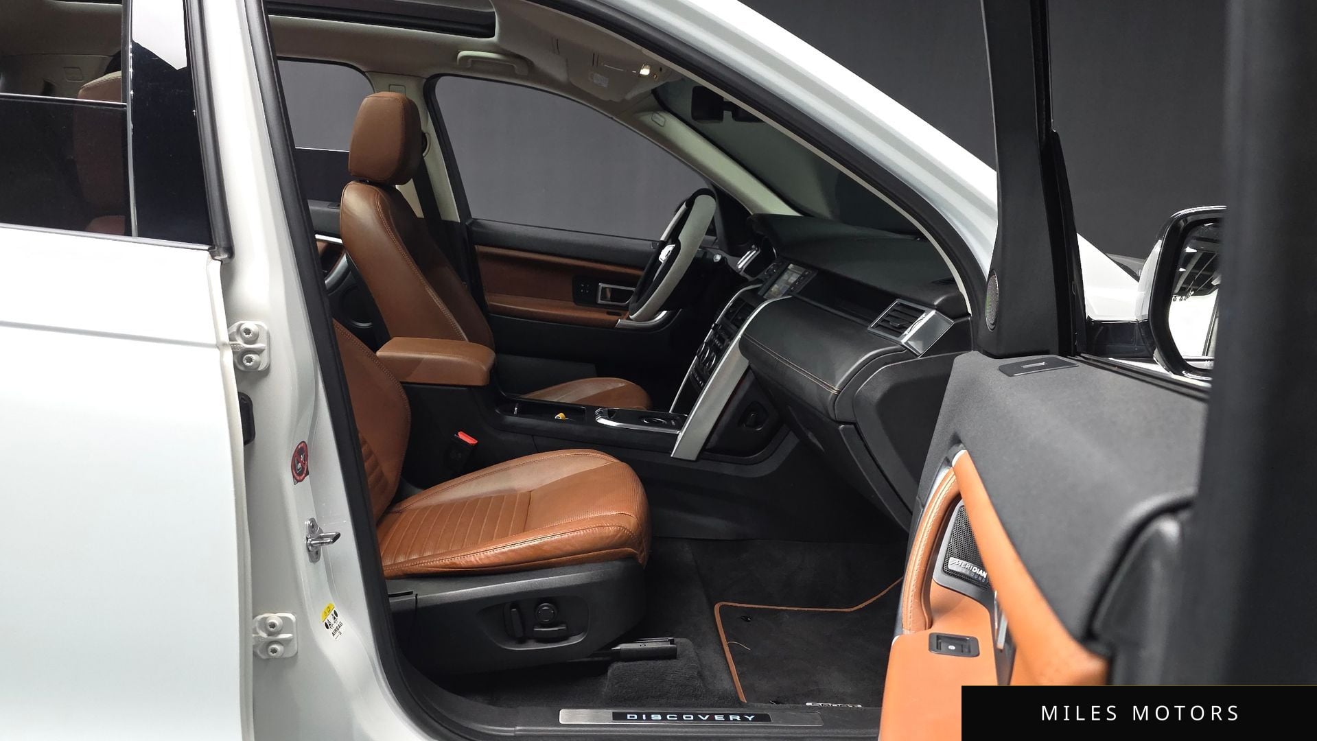 Land Rover Discovery Sport 2015 — миниатюра 11
