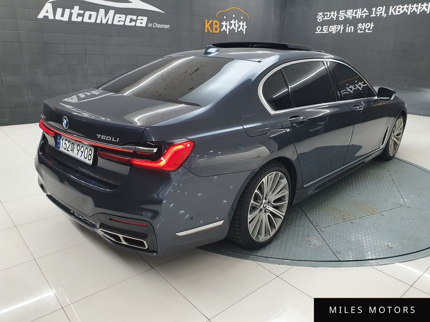 BMW 7 Series (G11) 2016 — миниатюра 2