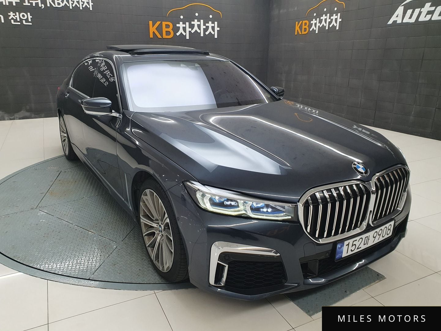 BMW 7 Series (G11) 2016 — миниатюра 3