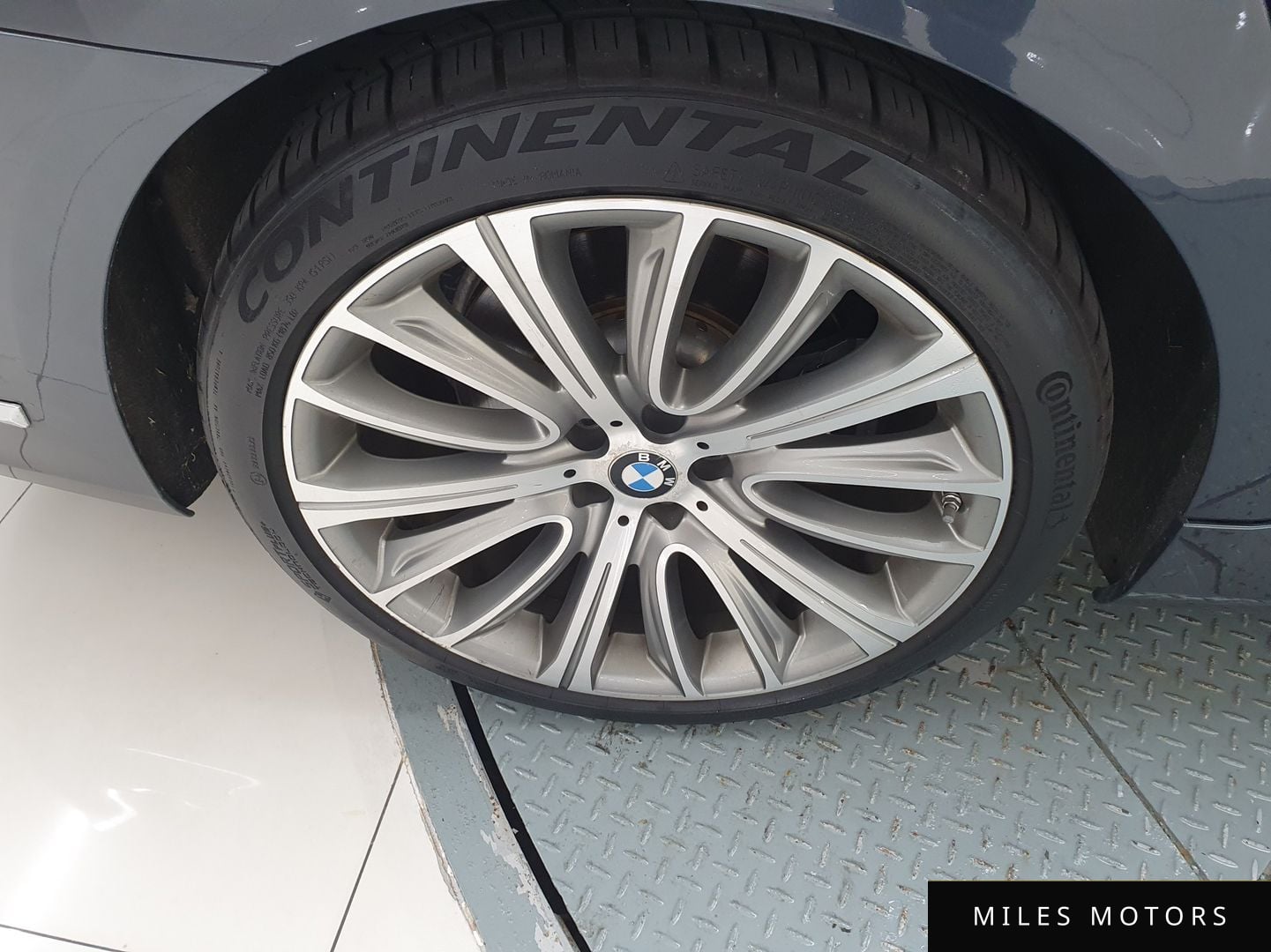 BMW 7 Series (G11) 2016 — миниатюра 5
