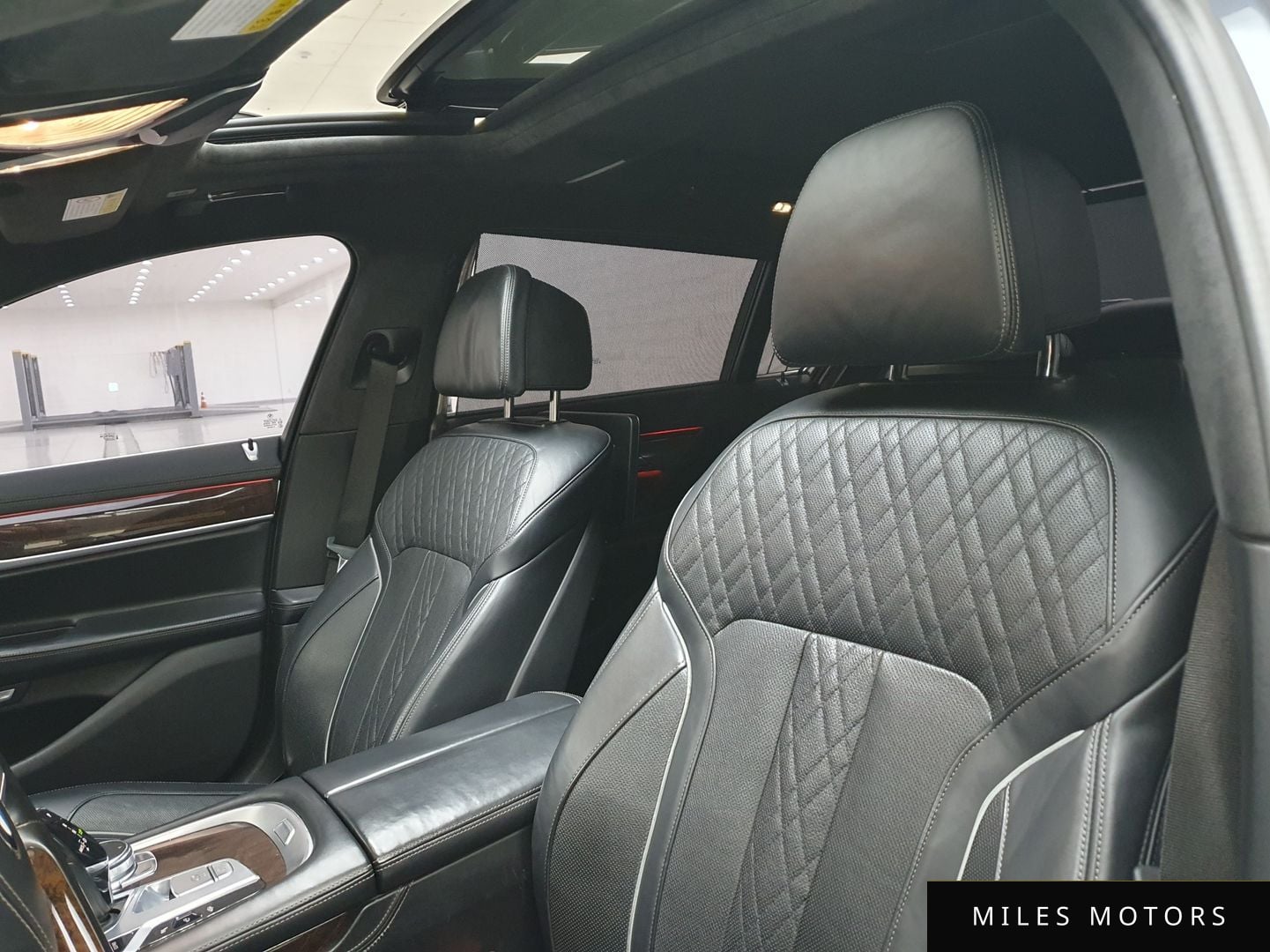 BMW 7 Series (G11) 2016 — миниатюра 10