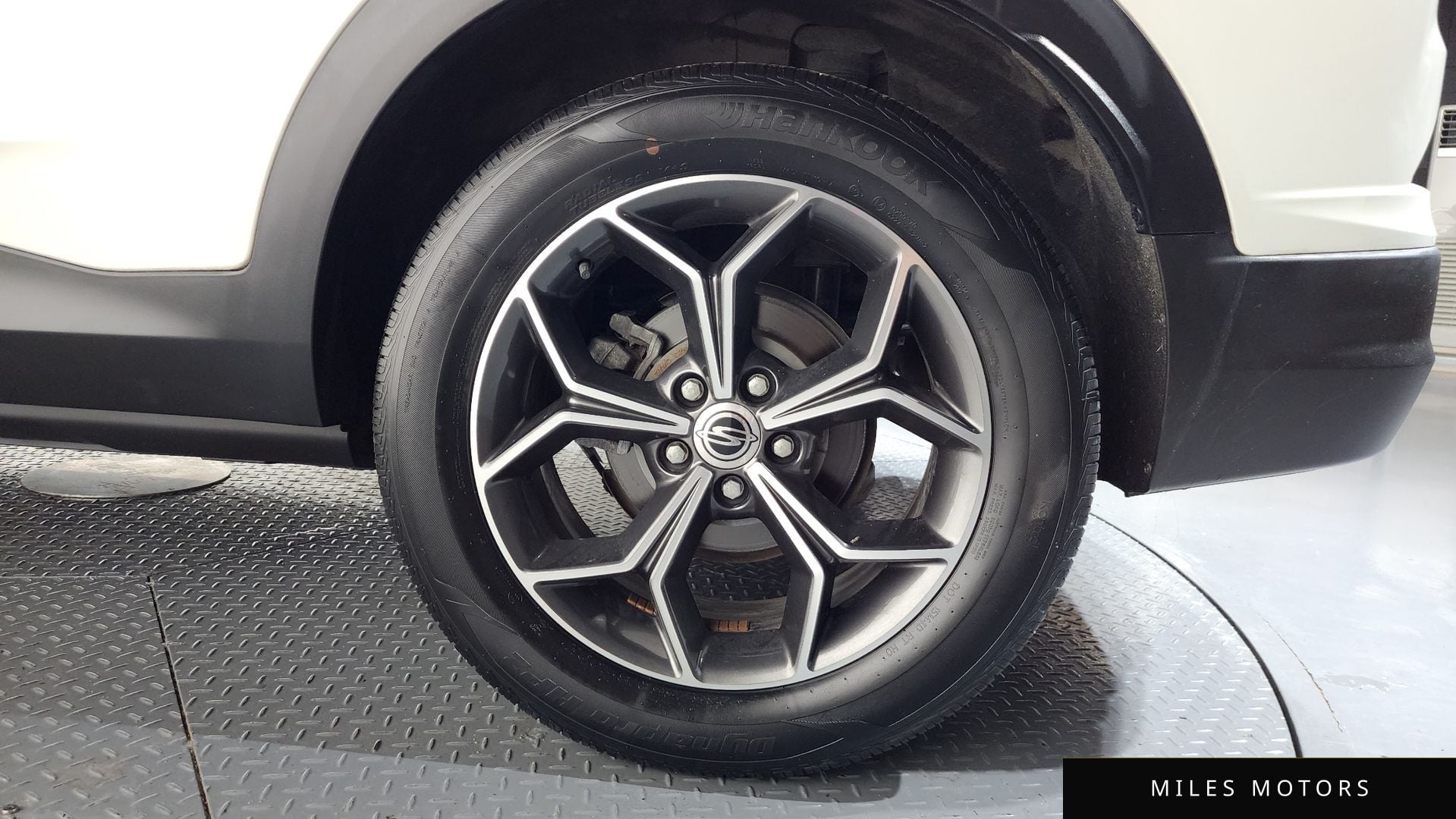 KG Mobility Beautiful Korando 2021 — миниатюра 7