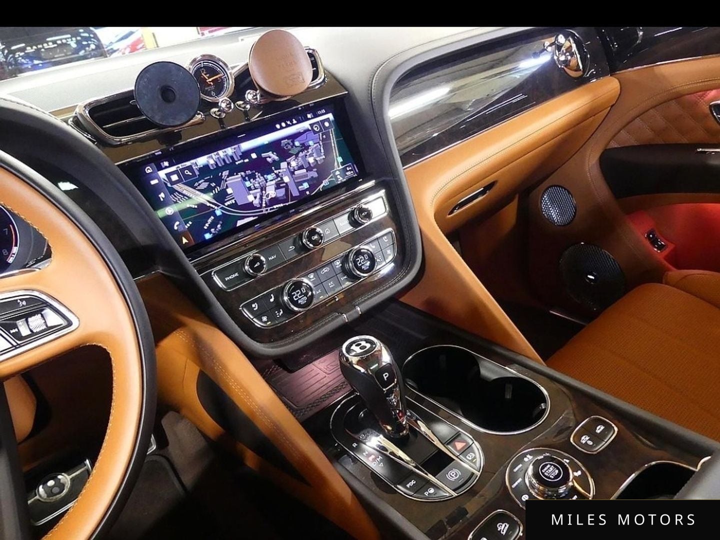 Bentley Bentayga 2021 — миниатюра 14