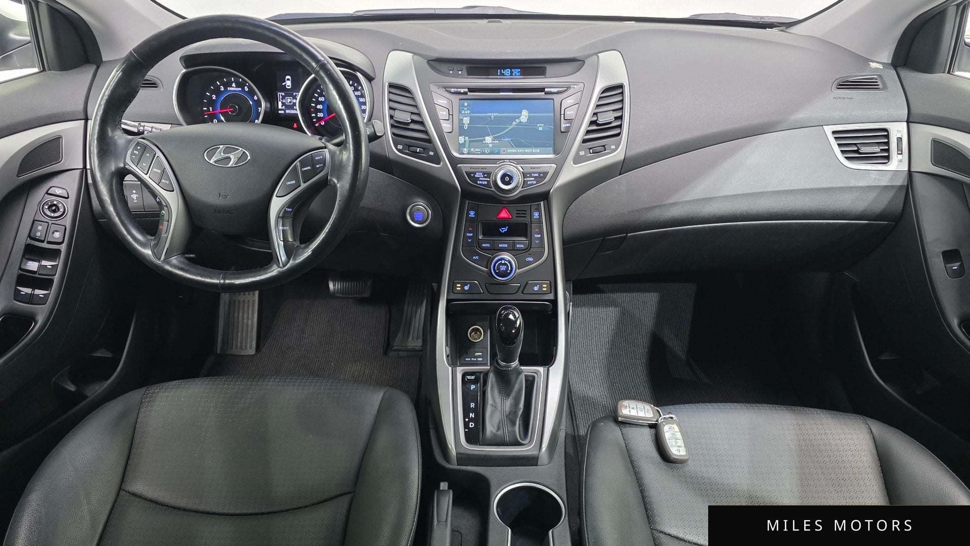 Hyundai AVANTE 2015 — миниатюра 10