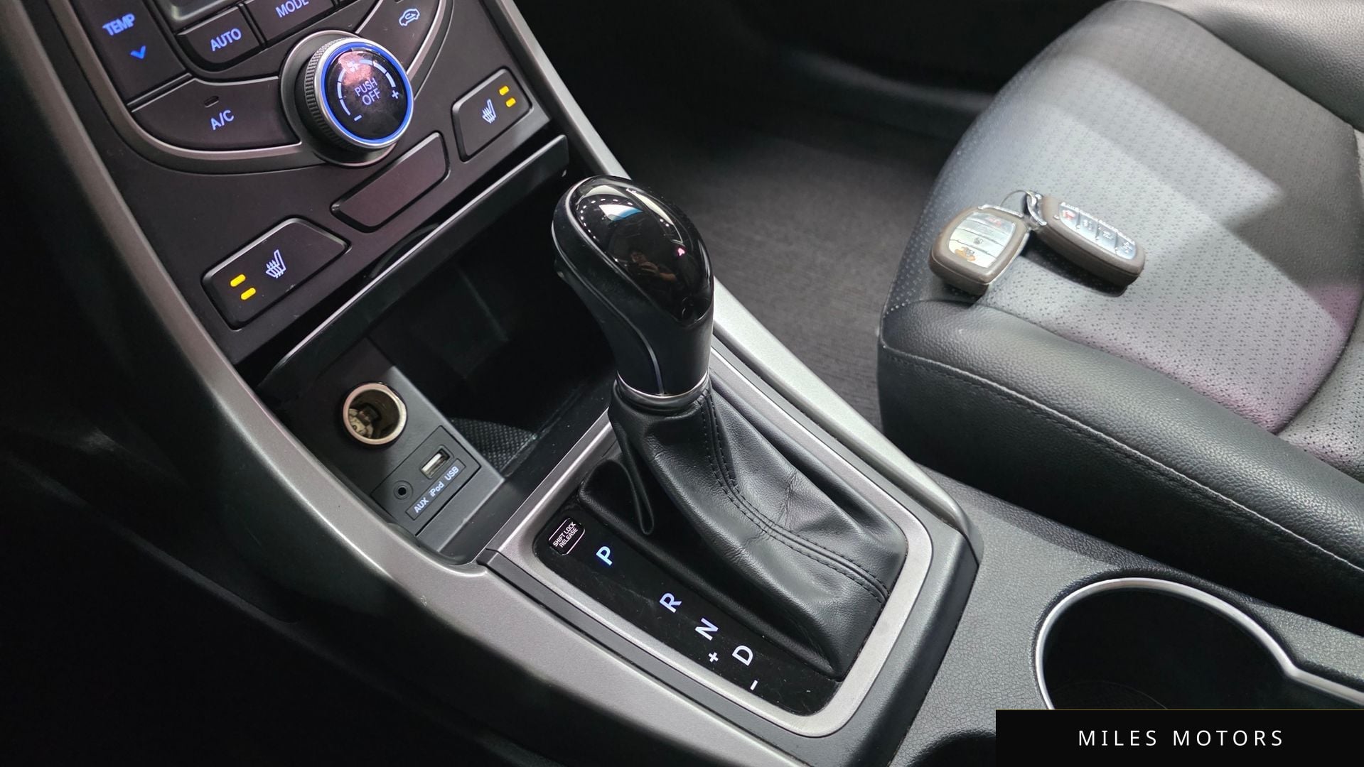 Hyundai AVANTE 2015 — миниатюра 12