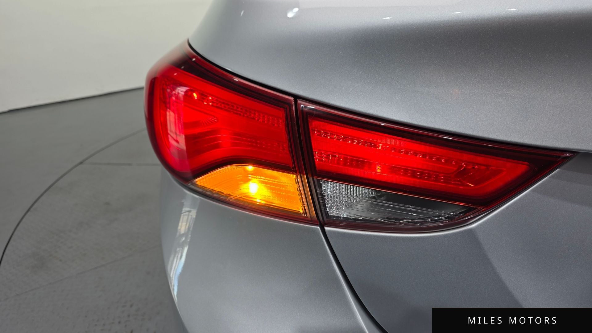 Hyundai AVANTE 2015 — миниатюра 9