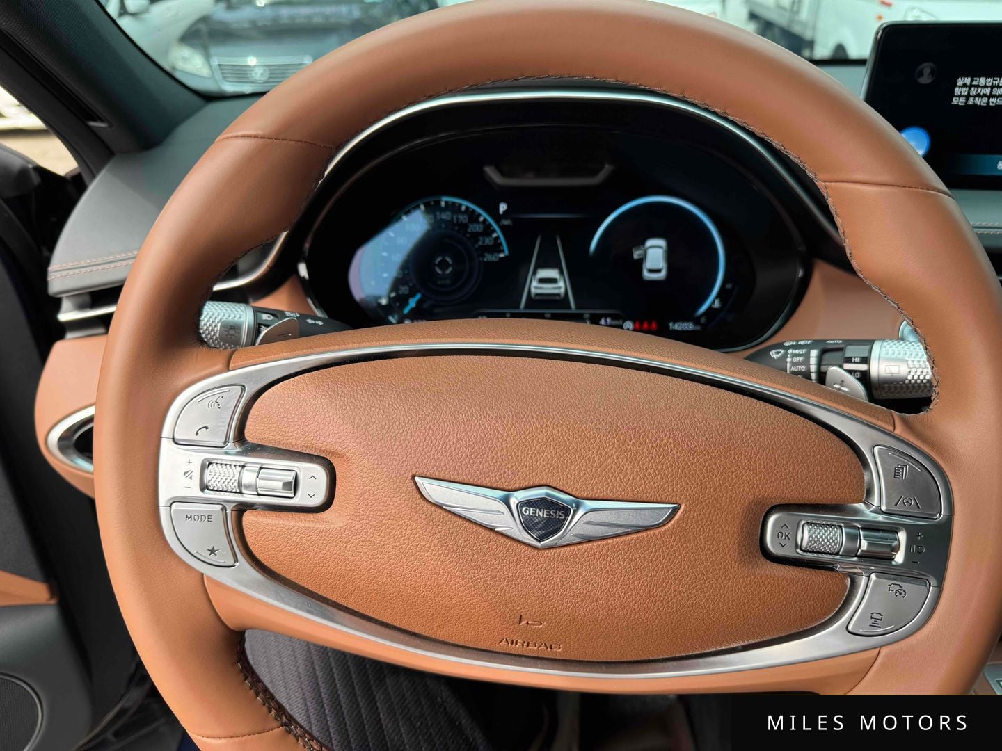 Genesis GV70 2023 — миниатюра 10