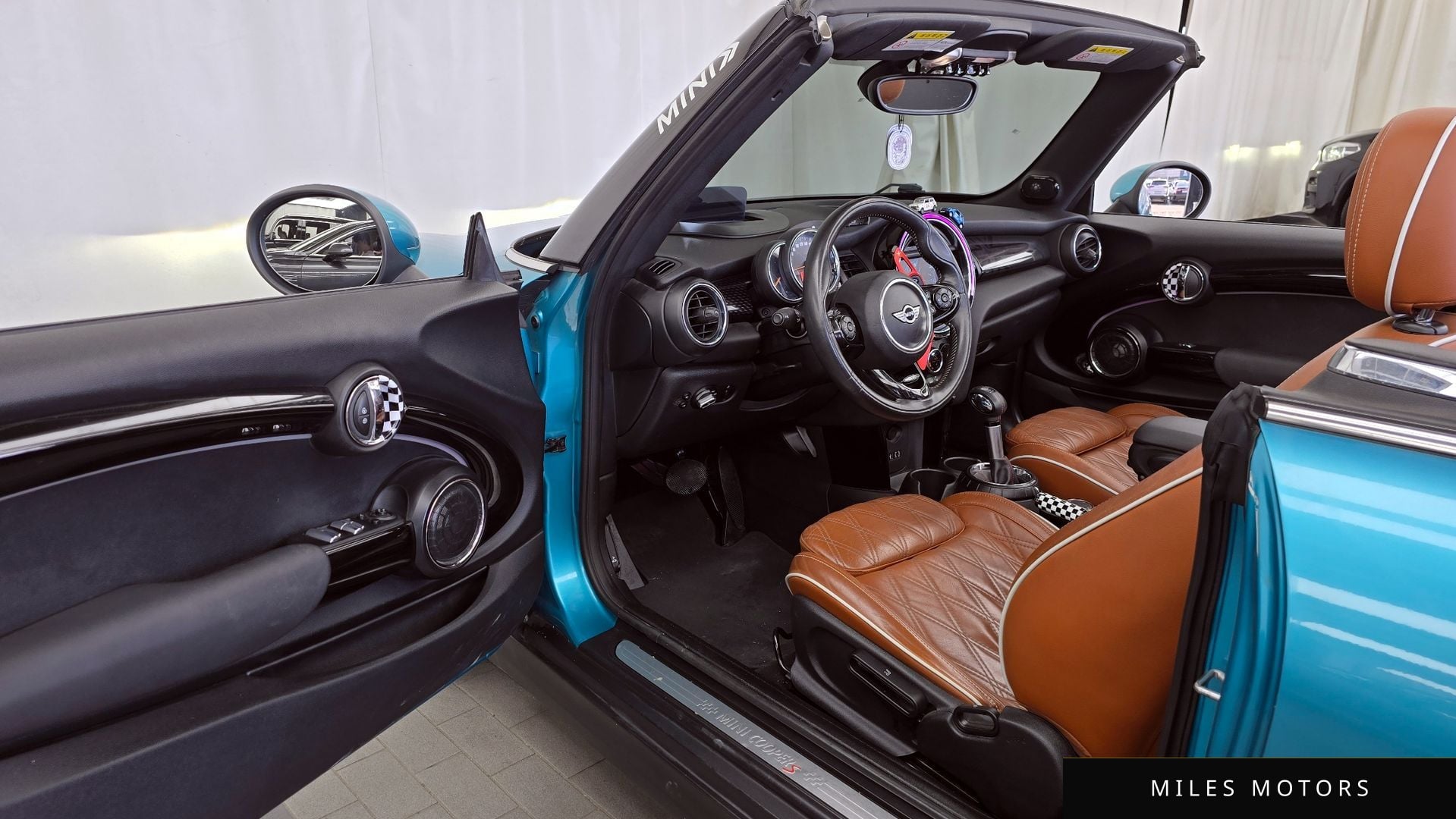 MINI Cooper Convertible 2018 — миниатюра 10