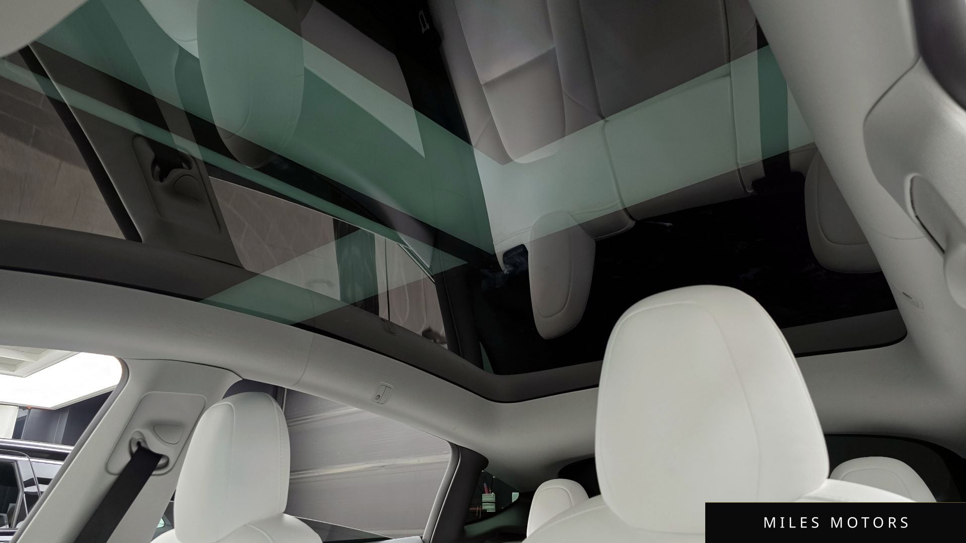 Tesla Model Y 2022 — миниатюра 17