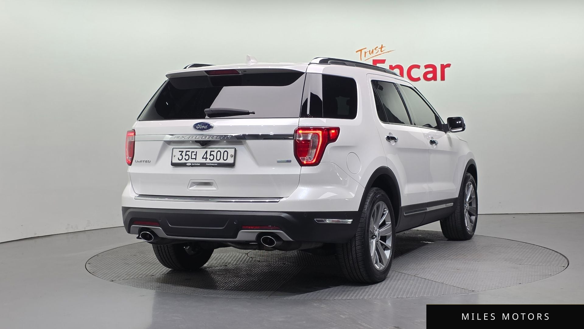 Ford Explorer 2018 — миниатюра 2