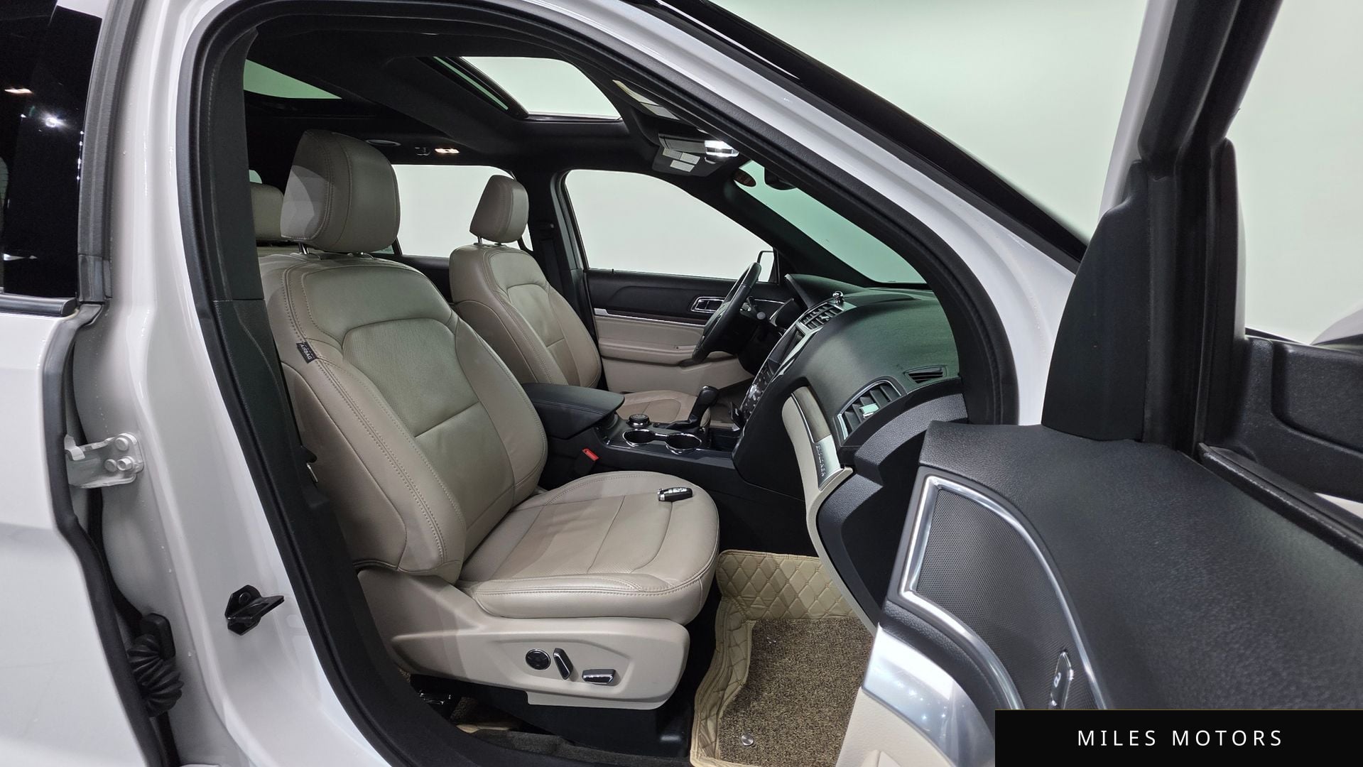 Ford Explorer 2018 — миниатюра 10
