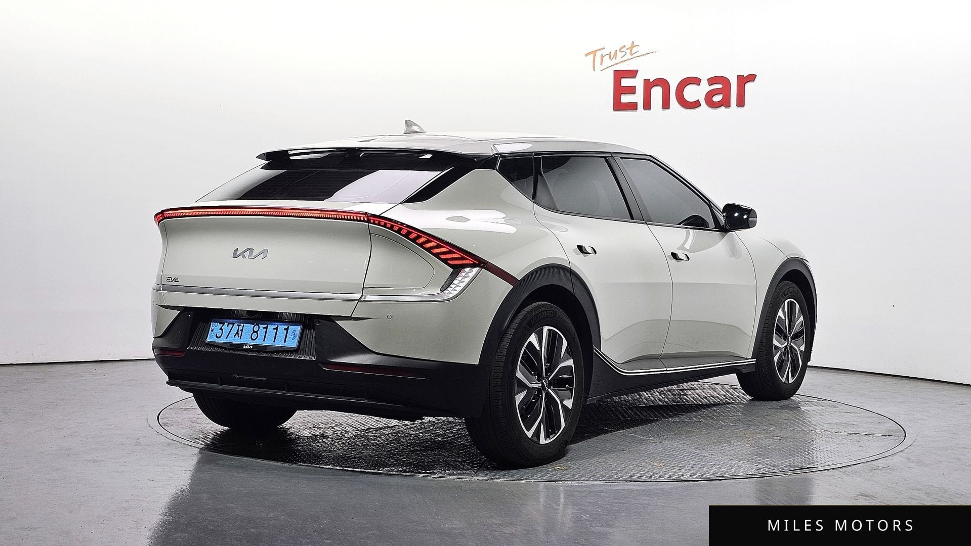 Kia EV6 2022 — миниатюра 2