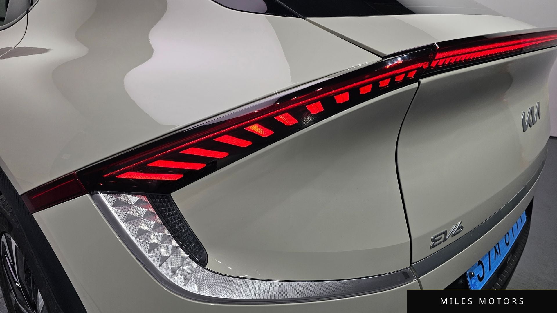 Kia EV6 2022 — миниатюра 9