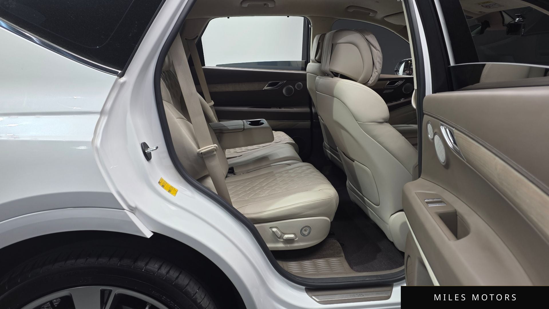 Genesis GV80 2022 — миниатюра 17