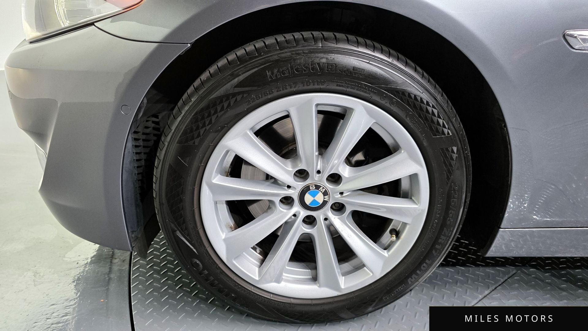 BMW 5 Series (F10) 2011 — миниатюра 5