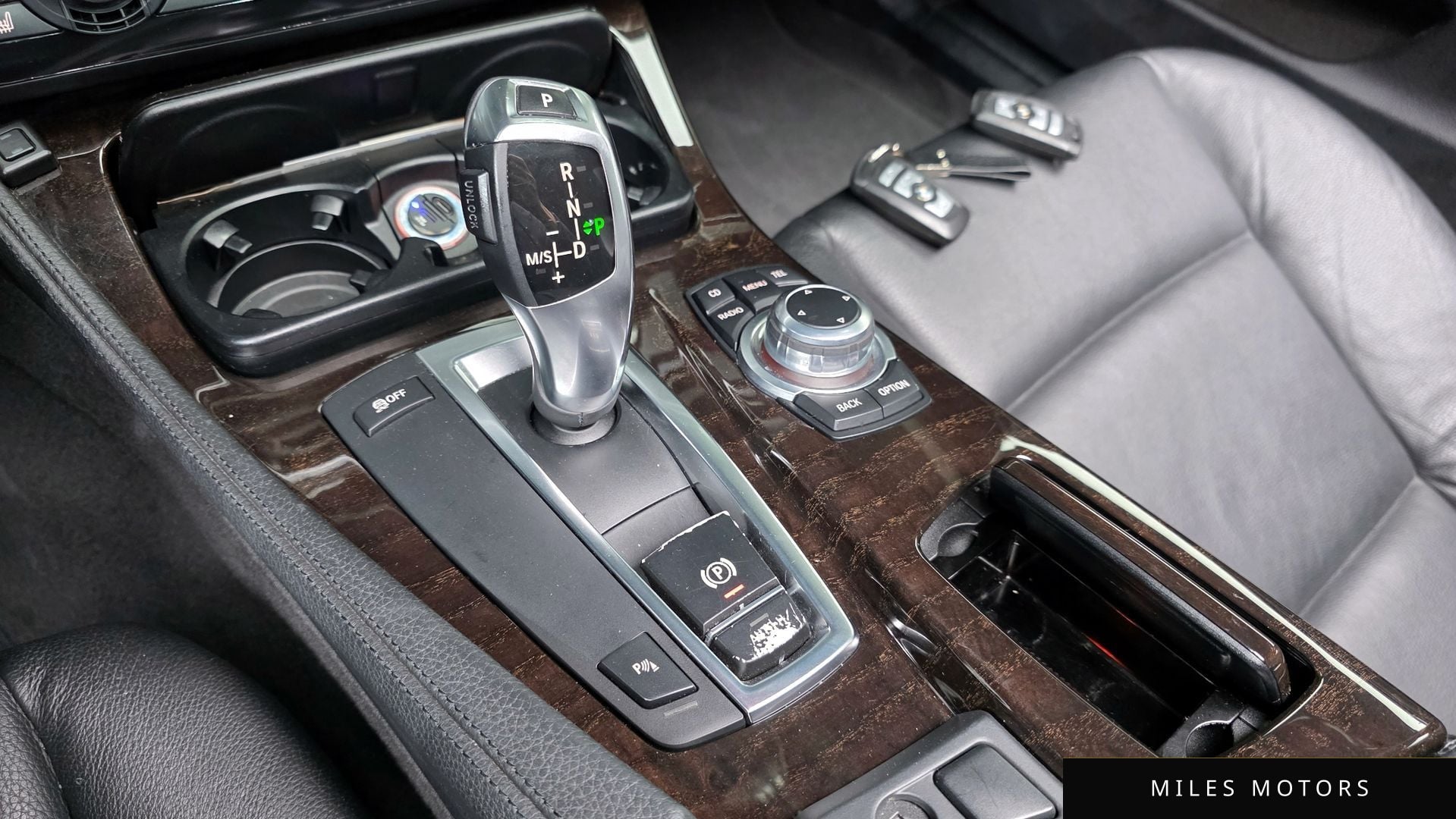 BMW 5 Series (F10) 2011 — миниатюра 9
