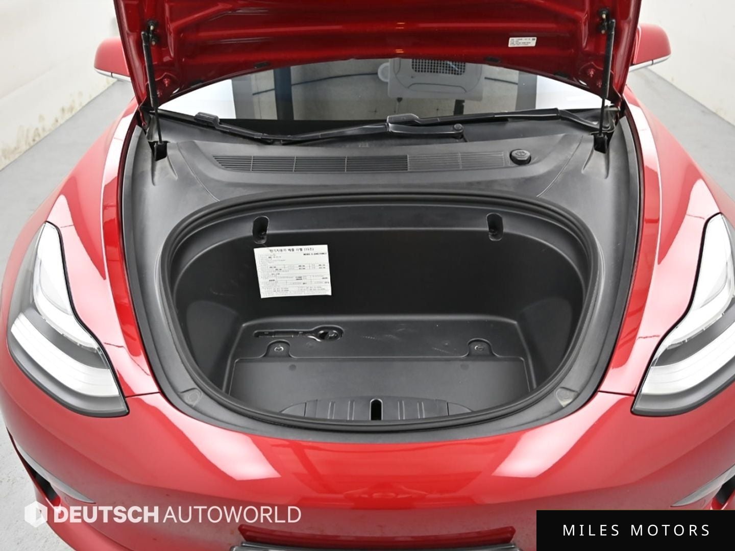 Tesla Model 3 2020 — миниатюра 6