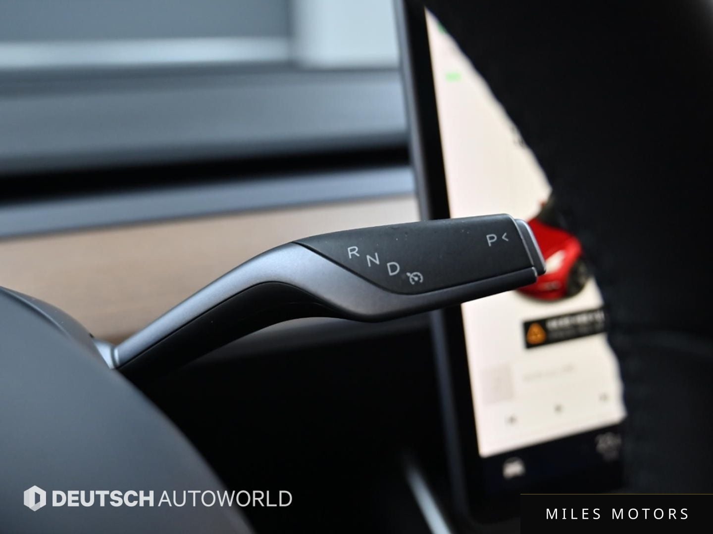 Tesla Model 3 2020 — миниатюра 9