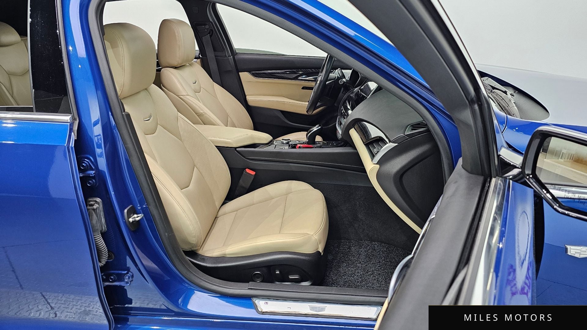 Cadillac CT5 2022 — миниатюра 13