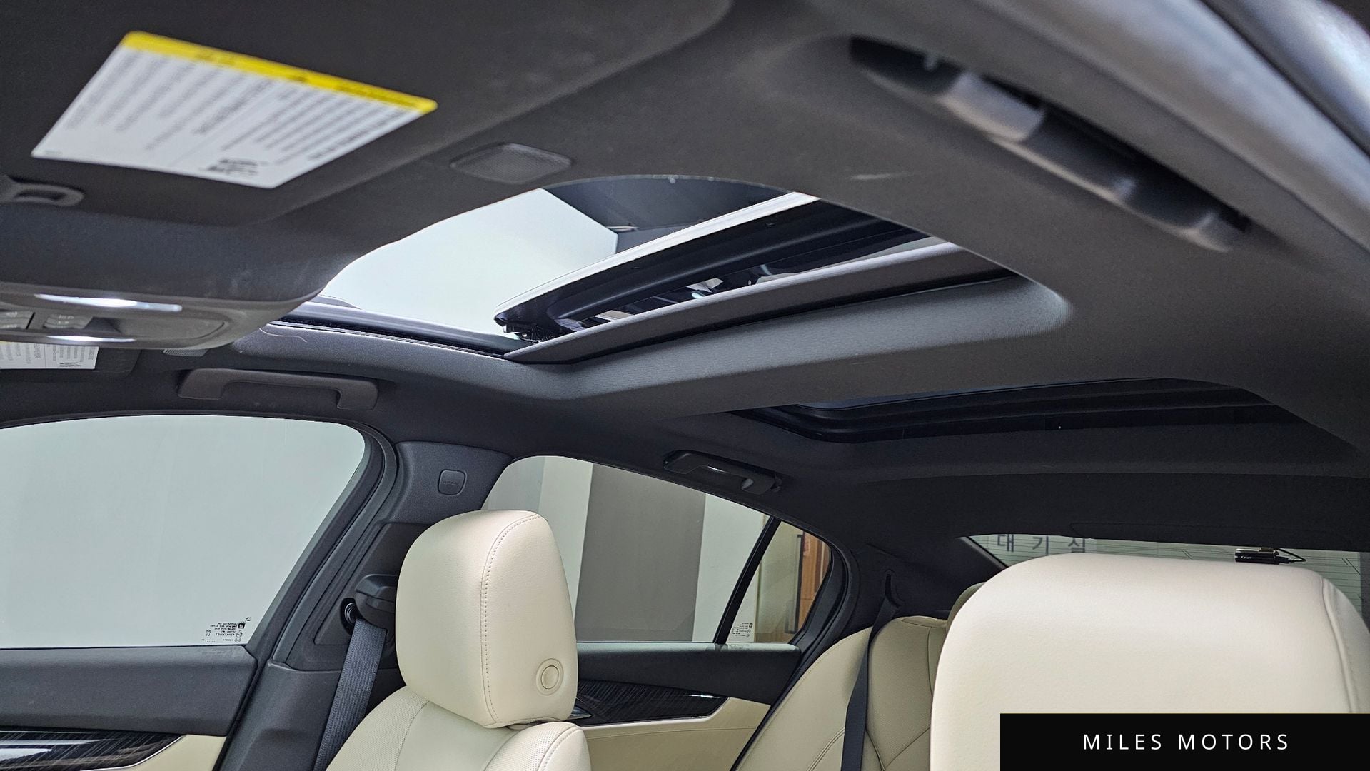 Cadillac CT5 2022 — миниатюра 33