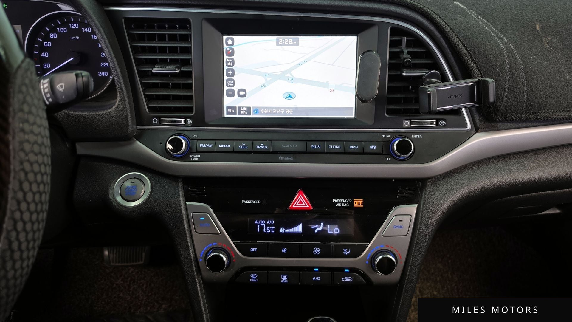 Hyundai AVANTE 2016 — миниатюра 12