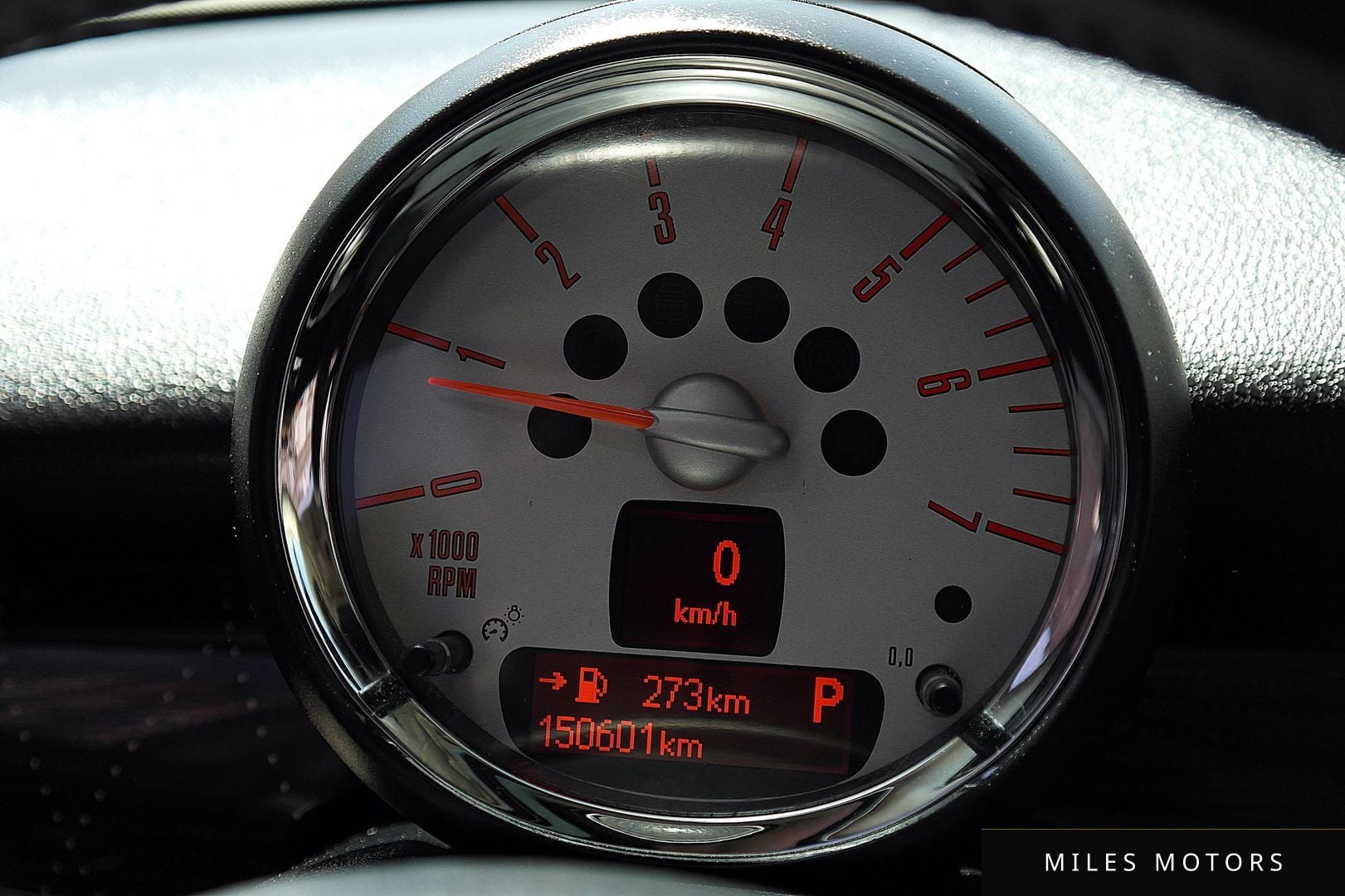 MINI Cooper D 2013 — миниатюра 11