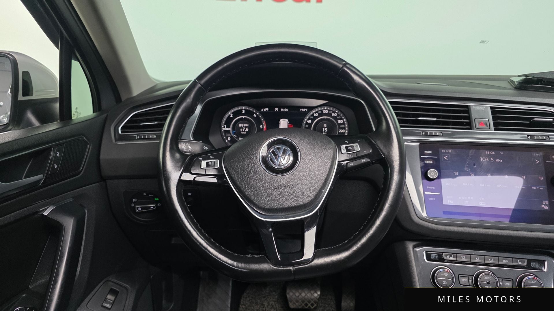 Volkswagen Tiguan 2018 — миниатюра 12