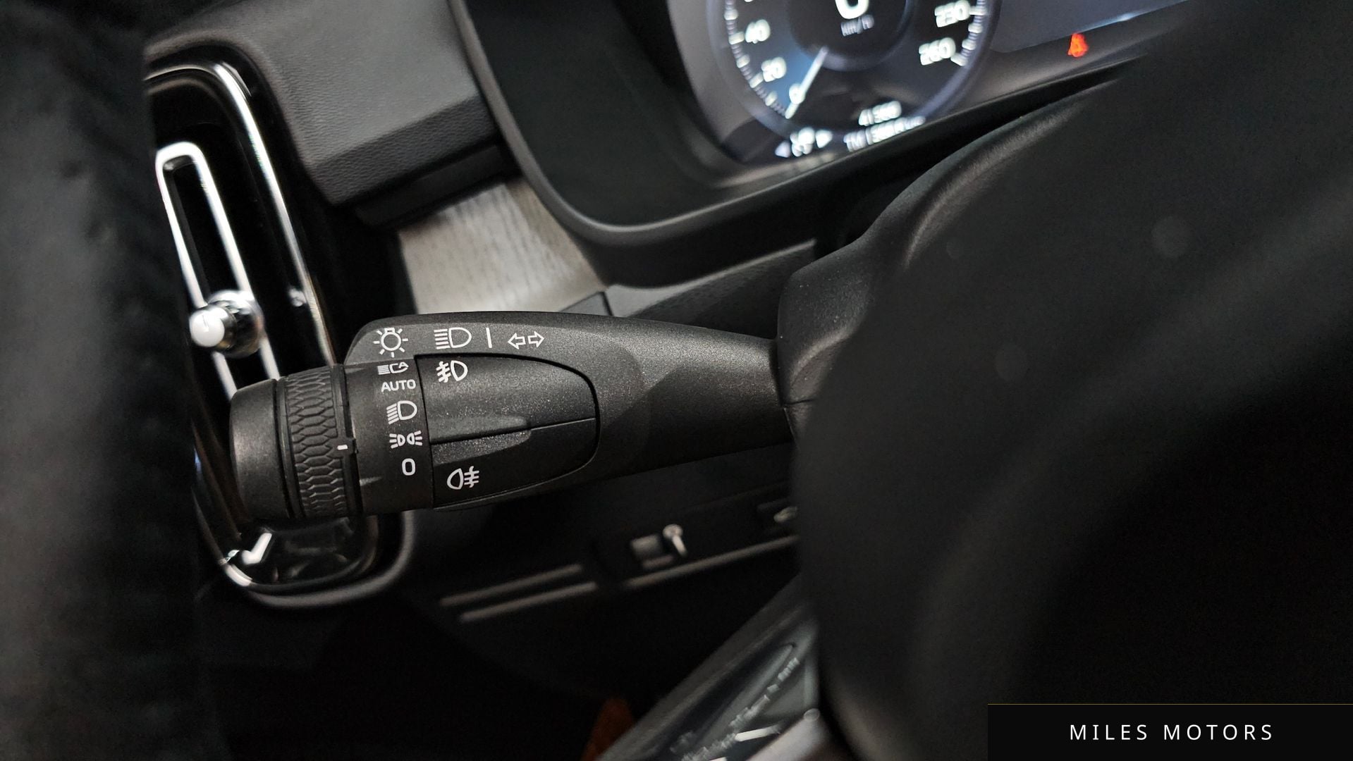 Volvo XC40 2021 — миниатюра 28