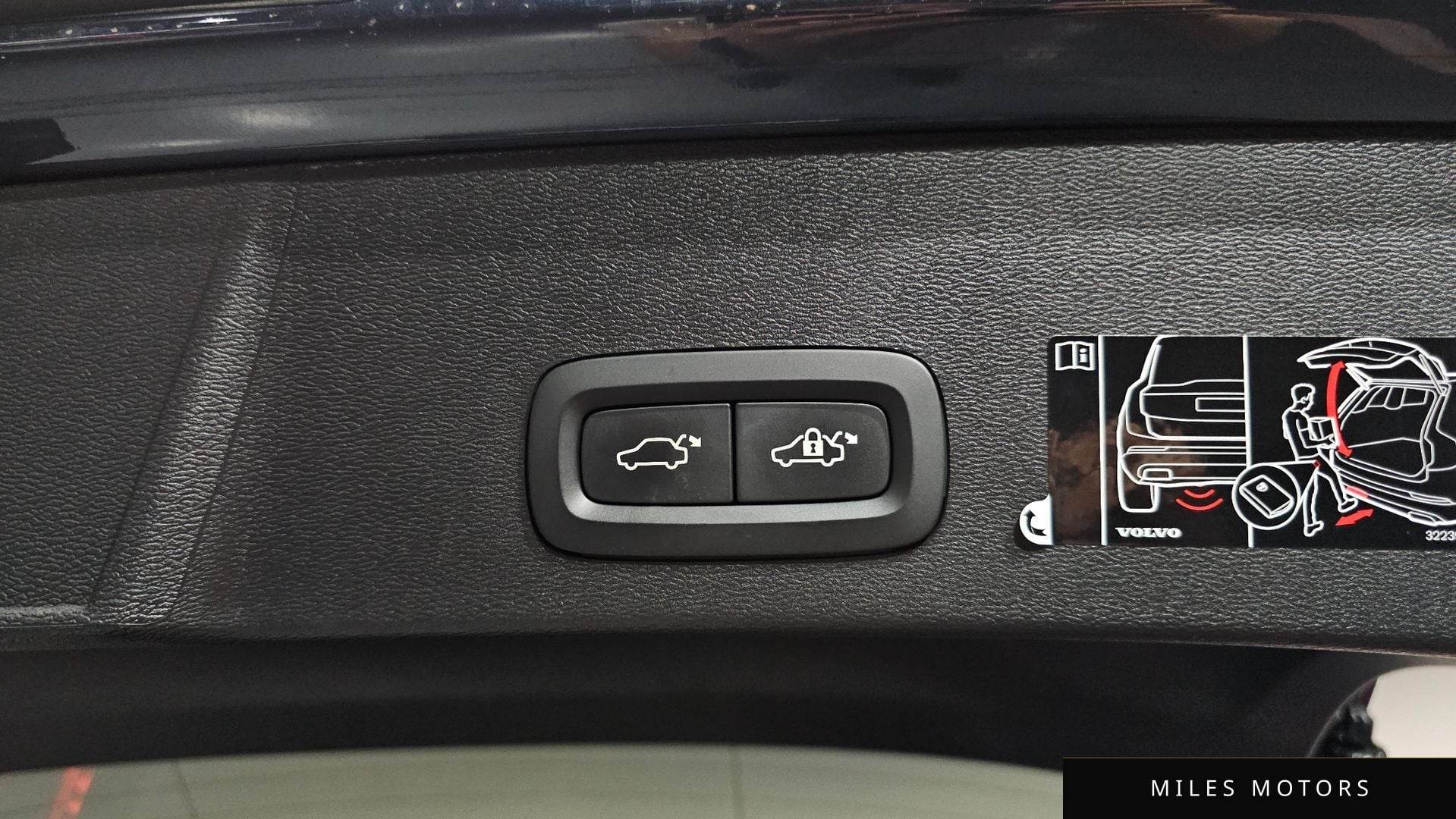 Volvo XC40 2021 — миниатюра 33
