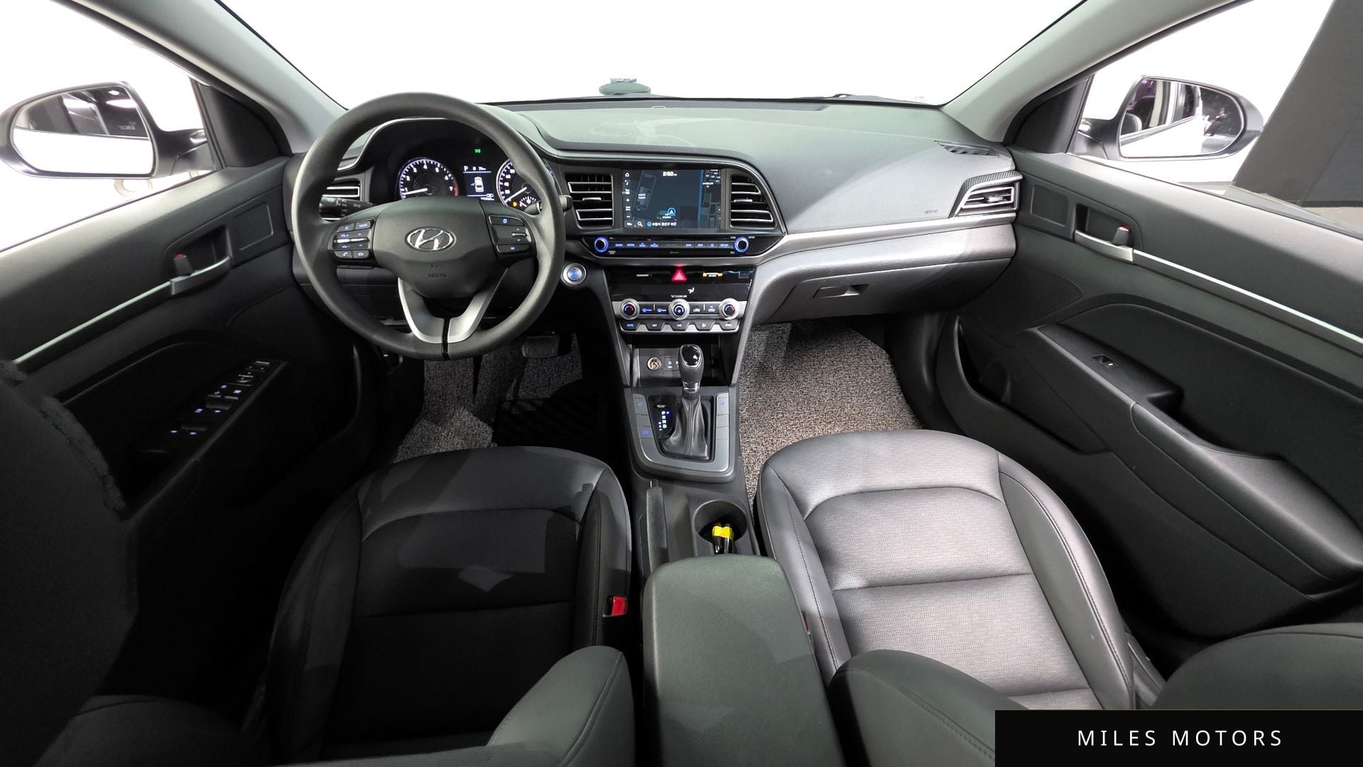 Hyundai AVANTE 2020 — миниатюра 10