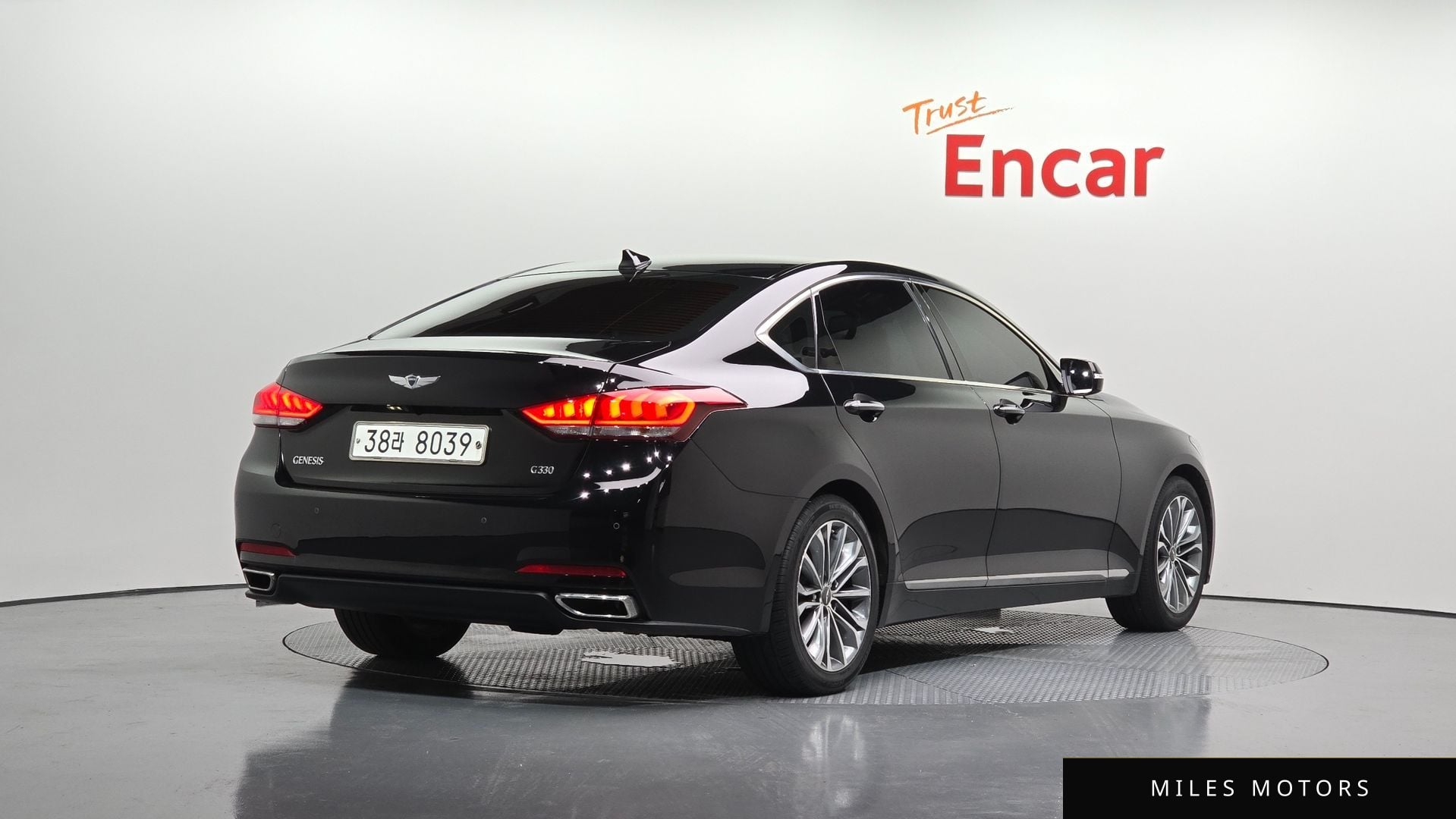 Hyundai Genesis 2016 — миниатюра 2