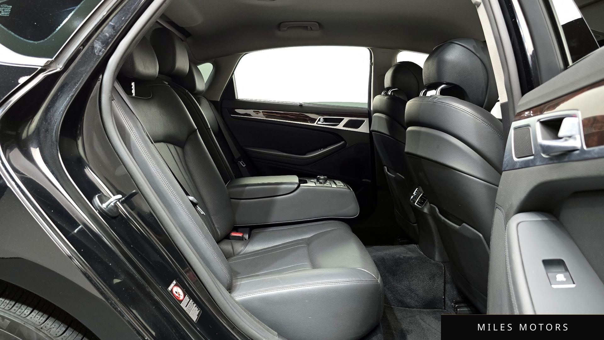 Hyundai Genesis 2016 — миниатюра 11