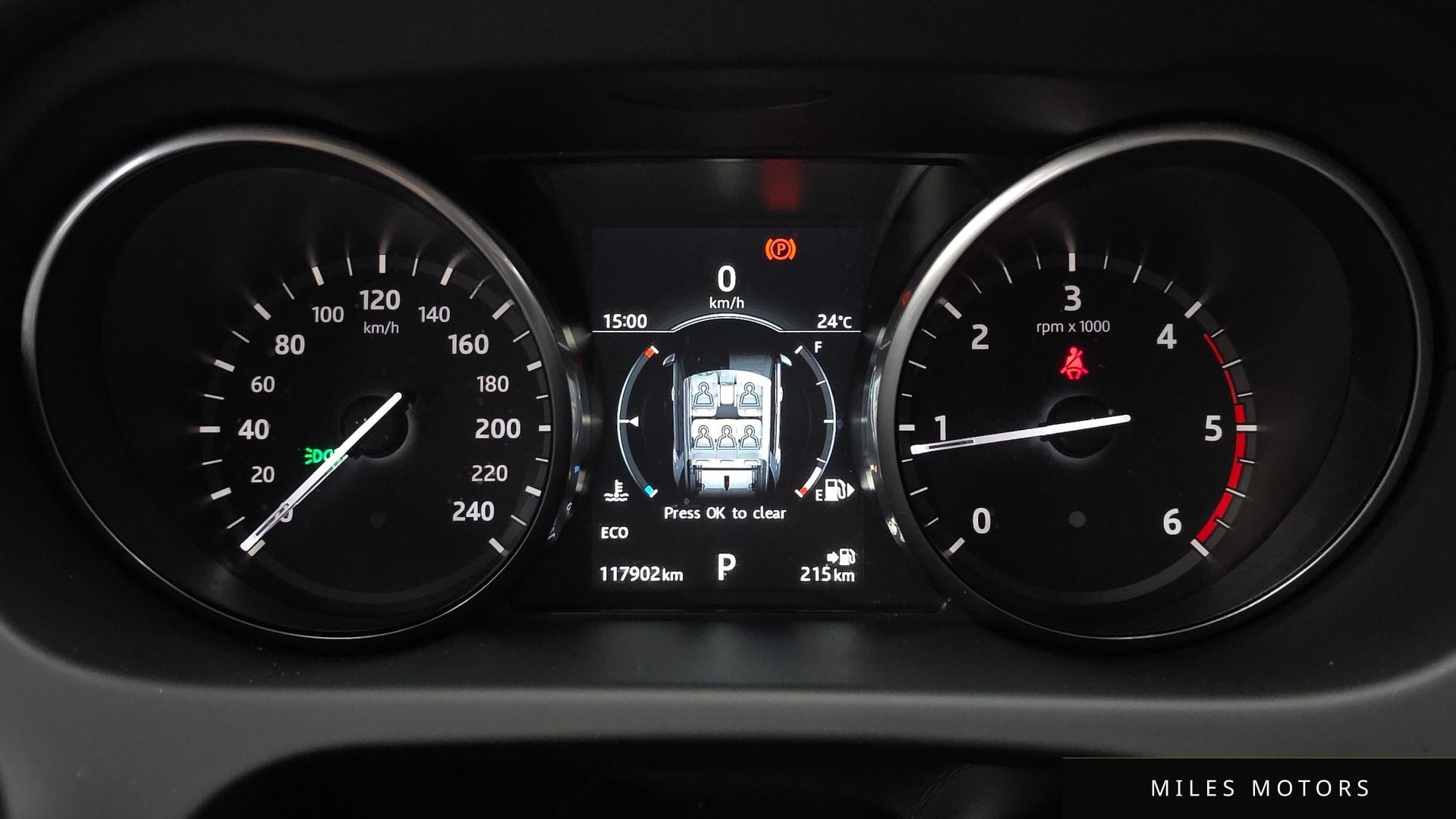 Land Rover Discovery Sport 2017 — миниатюра 10