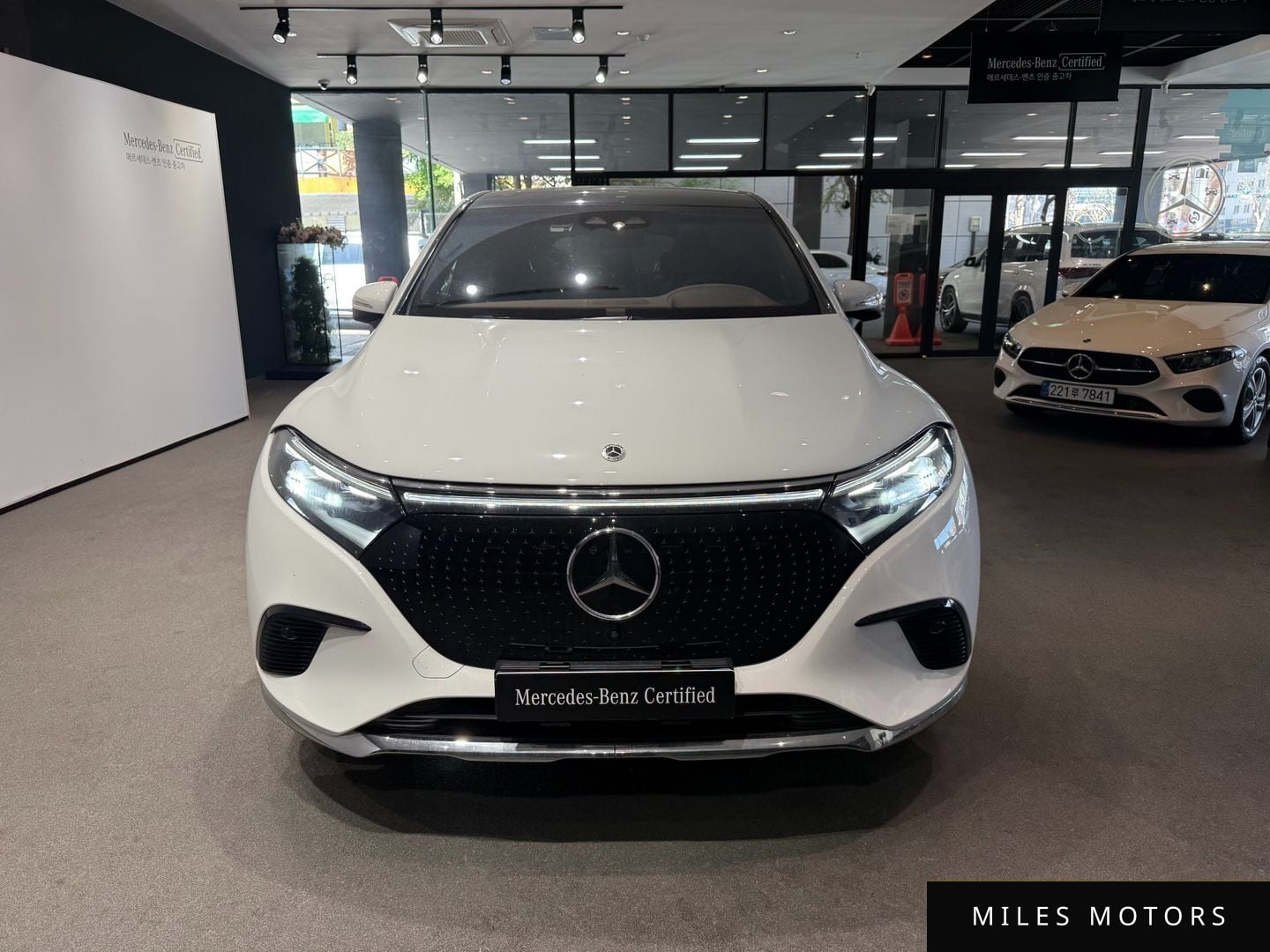 Mercedes-Benz EQS SUV X296 2024 — миниатюра 3