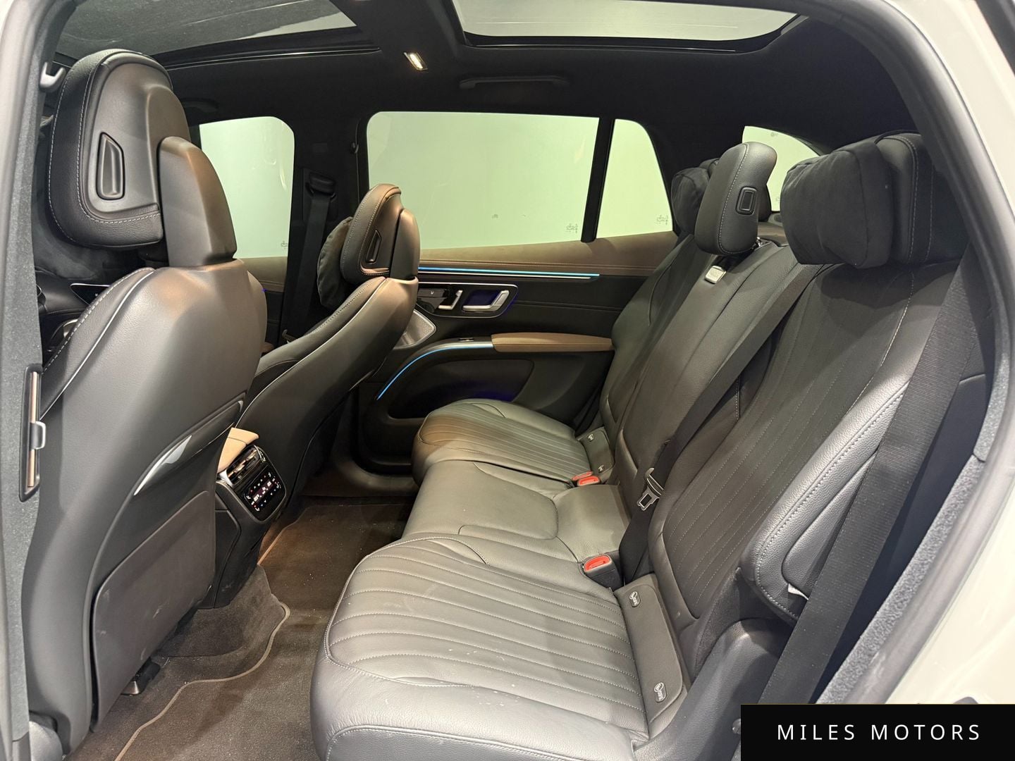 Mercedes-Benz EQS SUV X296 2024 — миниатюра 11