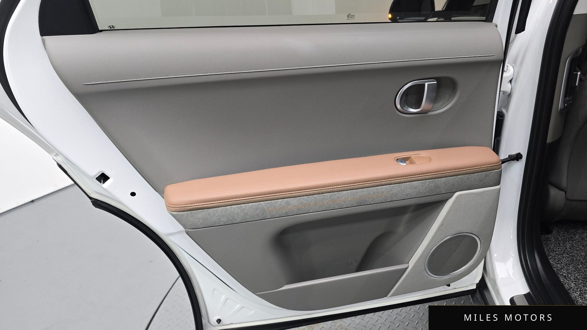 Hyundai Ioniq5 2022 — миниатюра 15