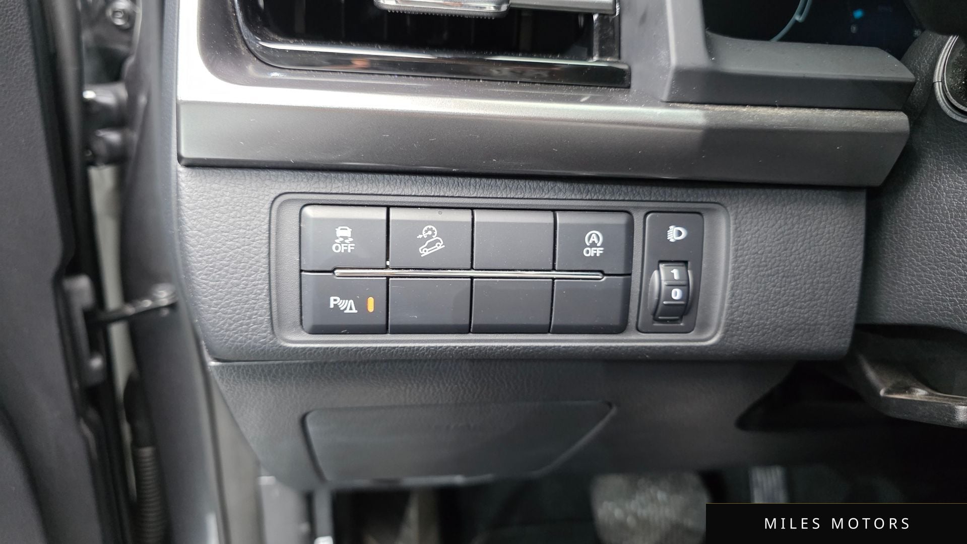 KG Mobility Rexton 2024 — миниатюра 17
