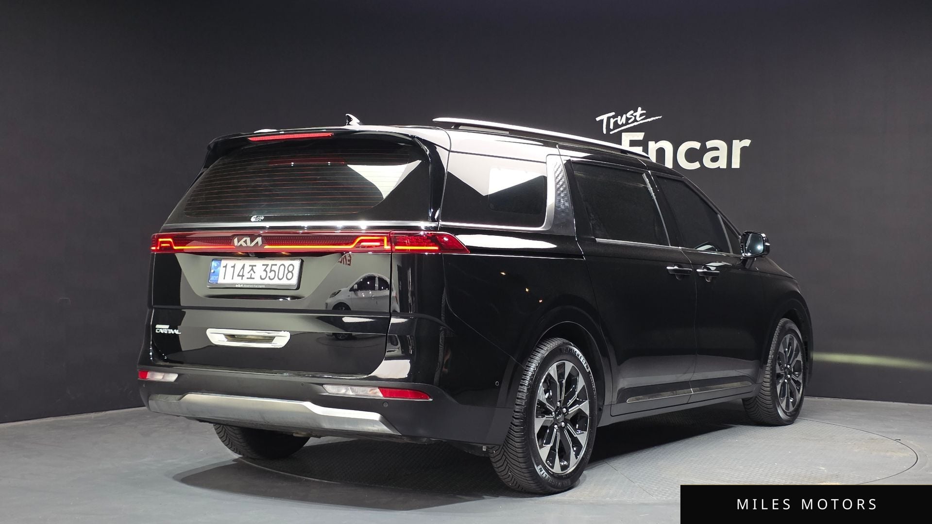 Kia Carnival 2023 — миниатюра 2