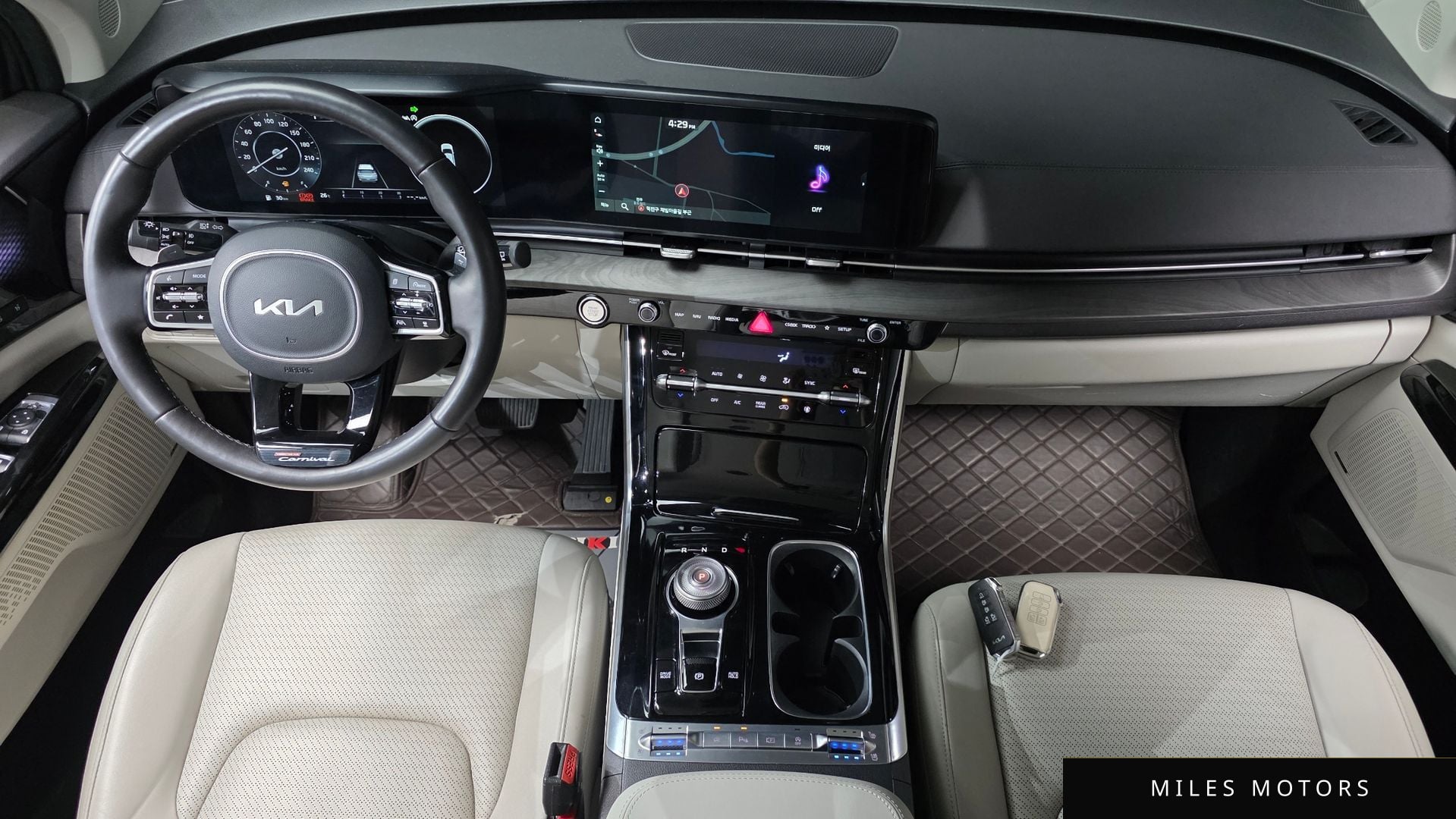 Kia Carnival 2023 — миниатюра 10