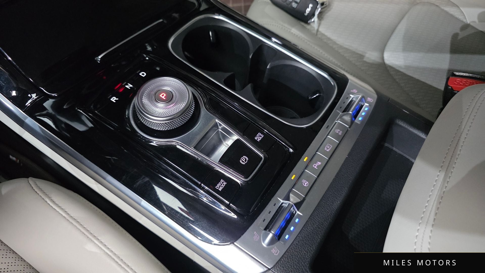 Kia Carnival 2023 — миниатюра 12
